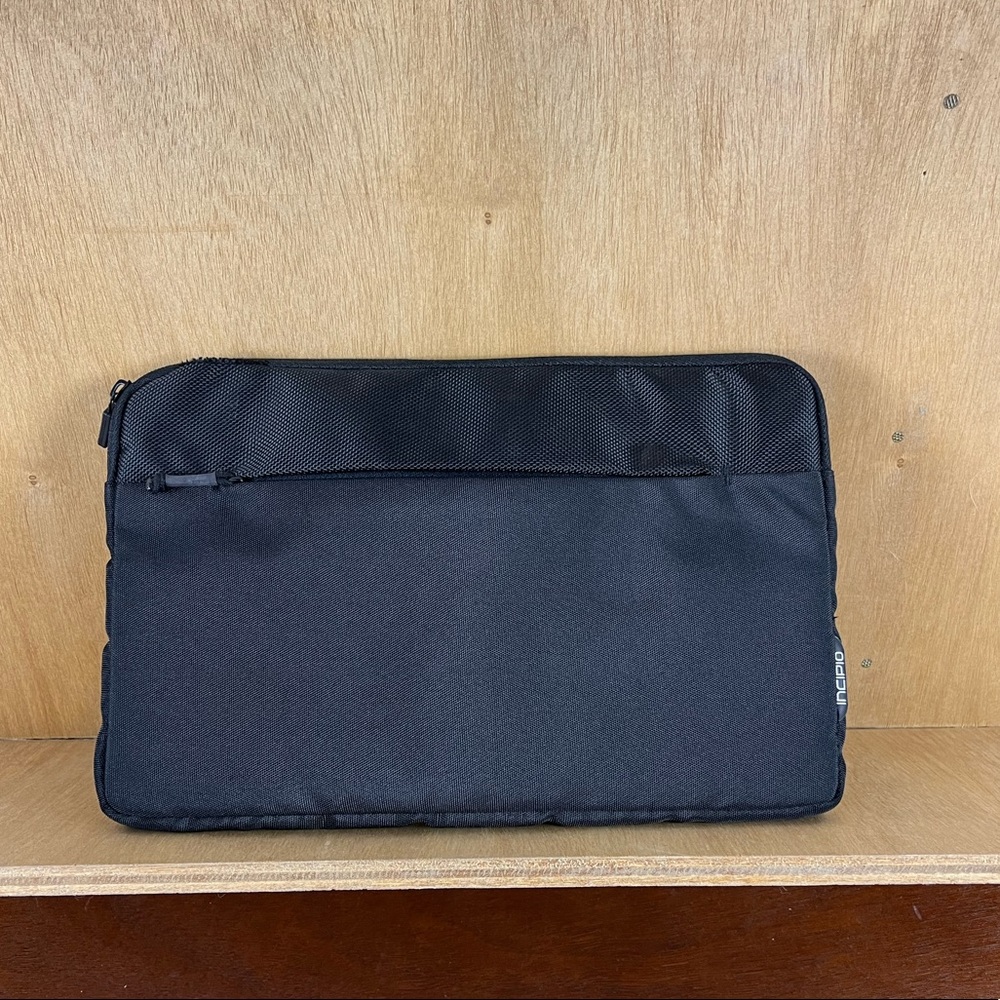 Incipio Tablet Sleeve